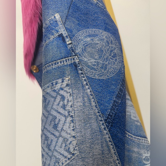 Rare Runway Fendace Medusa head Zucca monogram Denim Jacket faux fur attachment - Picture 6 of 16